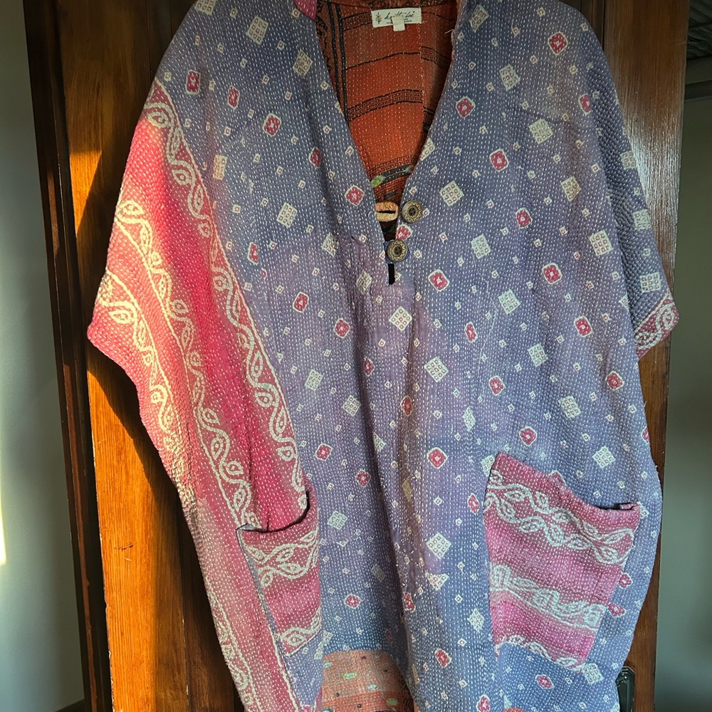 Kantha Bae Peace & Love Poncho (heavy weight)